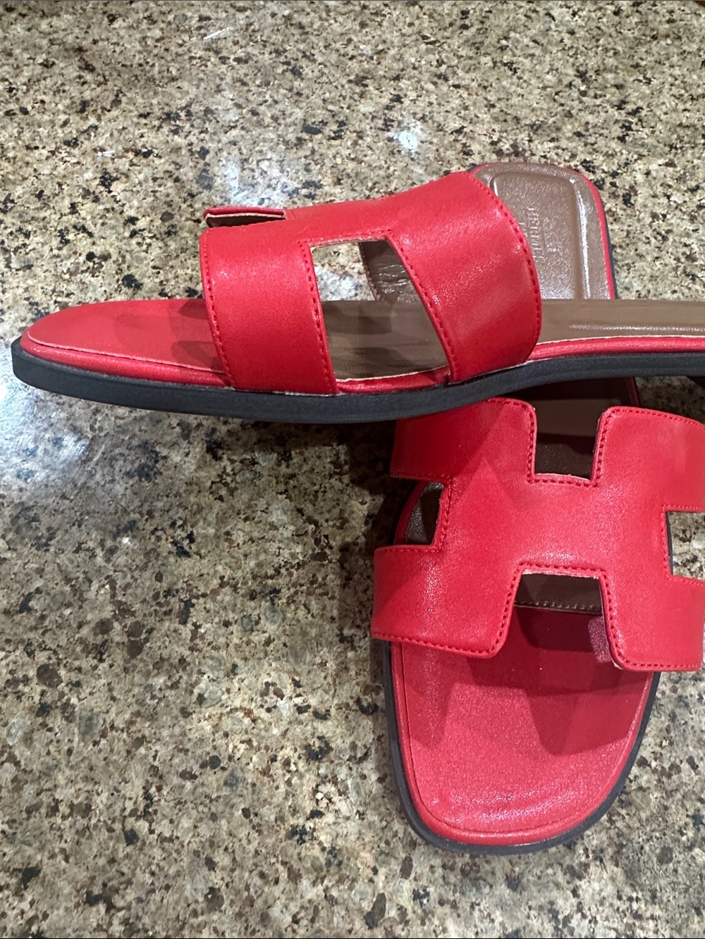 Women’s Red Slide Sandals, like new, size 8 - Picture 8 of 11